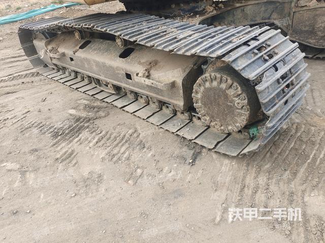 左側(cè)履帶整體?(行走機構(gòu)) 左側(cè)履帶整體?(行走機構(gòu))