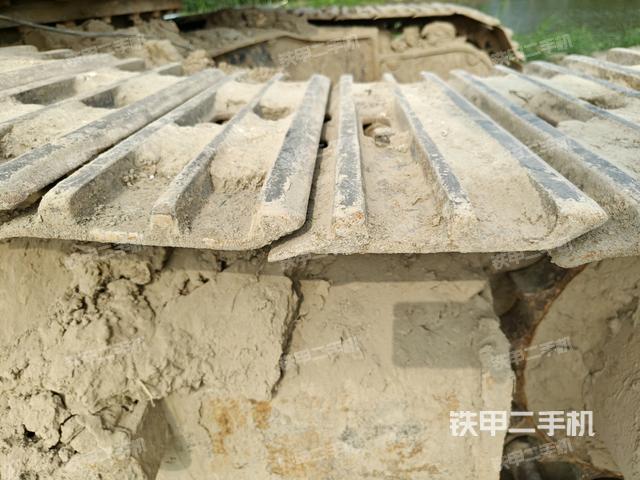 右側履帶整體(行走機構) 右側履帶整體(行走機構)
