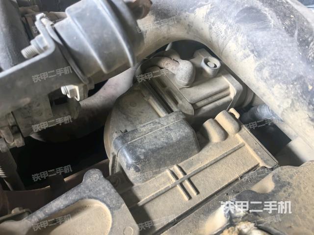 气门室盖螺丝特写（上车部件）