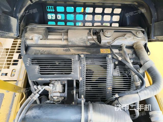 水箱+风扇特写(上车部件) 水箱+风扇特写(上车部件)