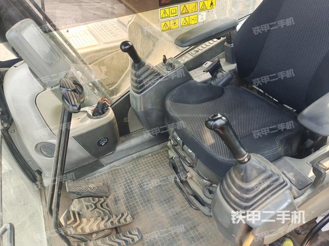 后窗玻璃角標(biāo)(駕駛室部分) 后窗玻璃角標(biāo)(駕駛室部分)