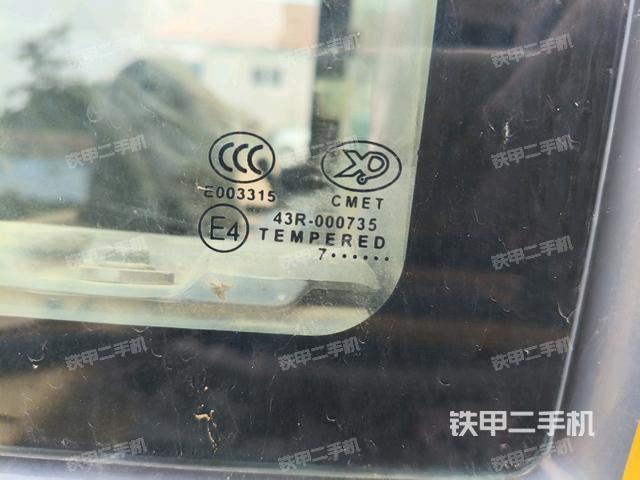 后窗玻璃角标(驾驶室部分) 后窗玻璃角标(驾驶室部分)