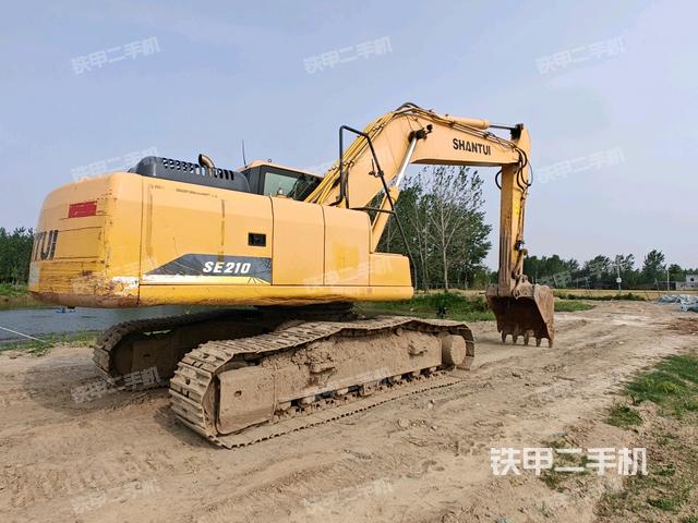 右后45(整機外觀) 右后45(整機外觀)