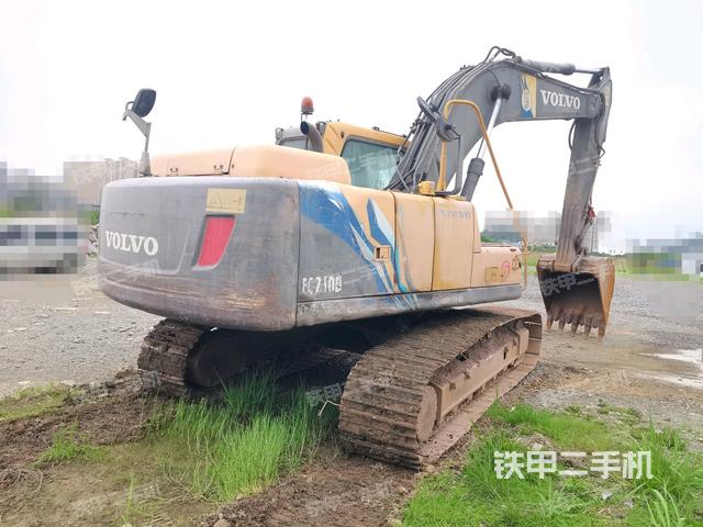 右后45(整机外观) 右后45(整机外观)