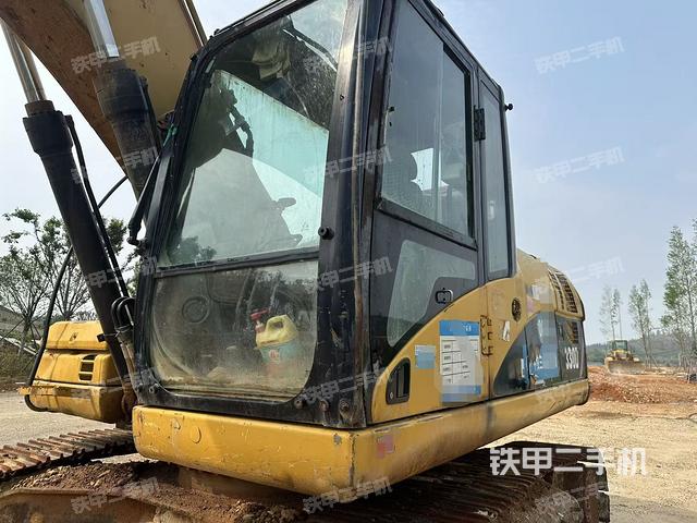 卡特彼勒323D液壓挖掘機(jī)