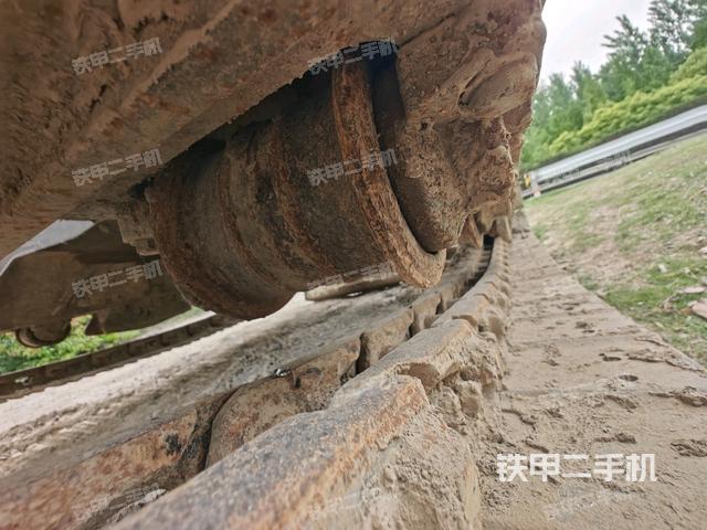 右側(cè)行走馬達(dá)蓋板(行走機(jī)構(gòu)) 右側(cè)行走馬達(dá)蓋板(行走機(jī)構(gòu))
