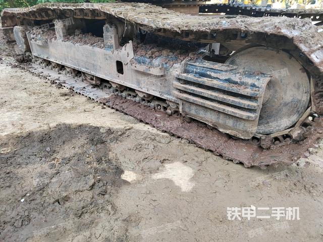 單側履帶整體(整機外觀) 單側履帶整體(整機外觀)