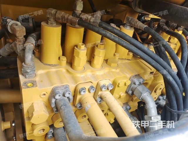 駕駛室頂部俯視(上車部件) 駕駛室頂部俯視(上車部件)