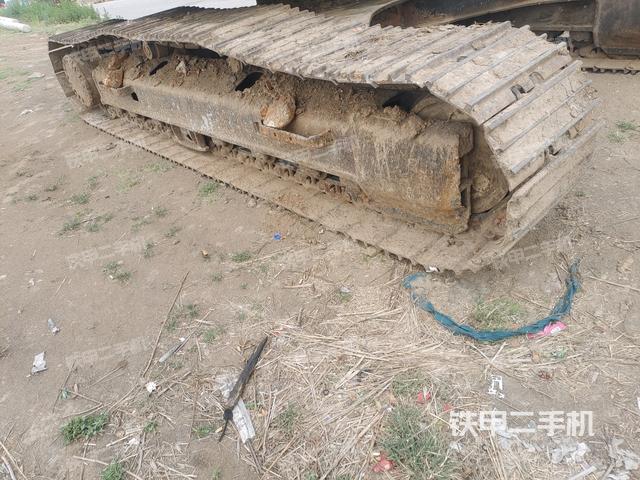 左側(cè)履帶整體?(行走機(jī)構(gòu)) 左側(cè)履帶整體?(行走機(jī)構(gòu))