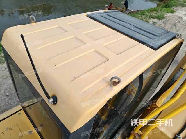駕駛室頂部俯視(上車部件) 駕駛室頂部俯視(上車部件)