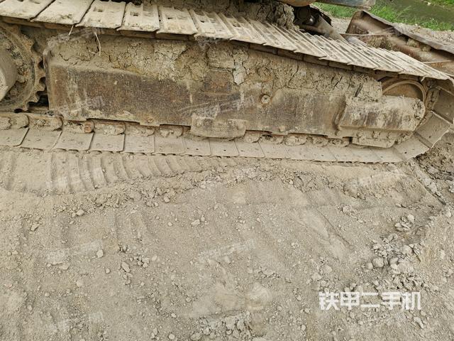 右導向輪（行走機構(gòu)）