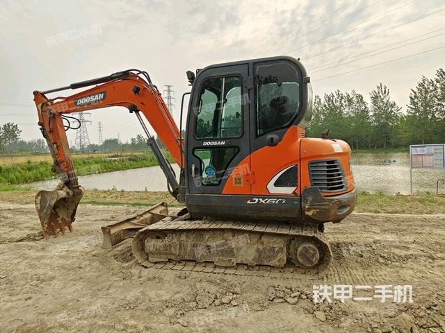 斗山DX55-9C挖掘機(jī)