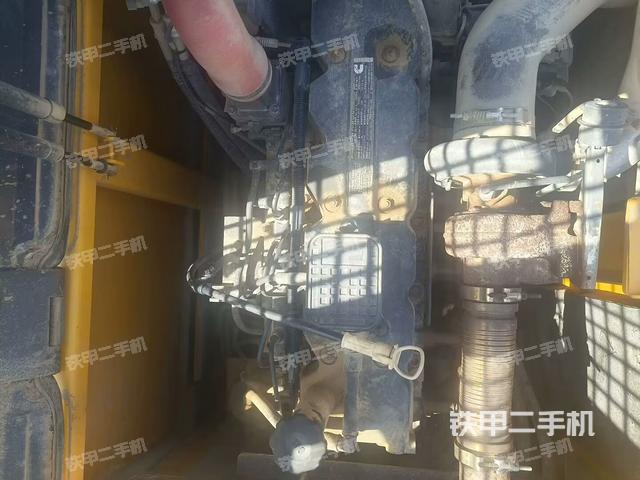 發(fā)動機室(上車部件) 發(fā)動機室(上車部件)