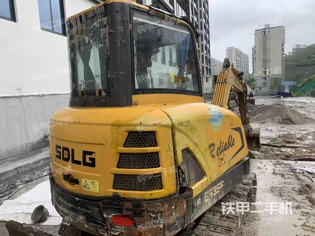 整機(jī)右后45°(整機(jī)外觀) 整機(jī)右后45°(整機(jī)外觀)