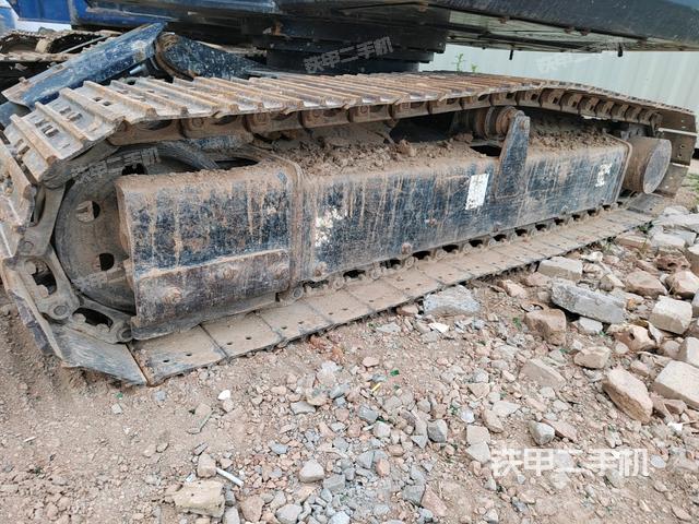 單側(cè)履帶整體（整機(jī)外觀）