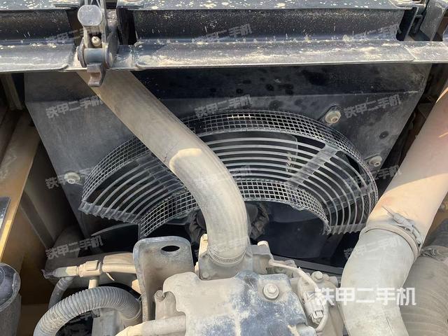 水箱+風扇特寫(上車部件) 水箱+風扇特寫(上車部件)