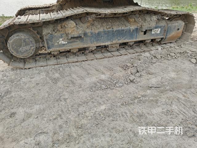 左側(cè)履帶整體?(行走機構(gòu)) 左側(cè)履帶整體?(行走機構(gòu))