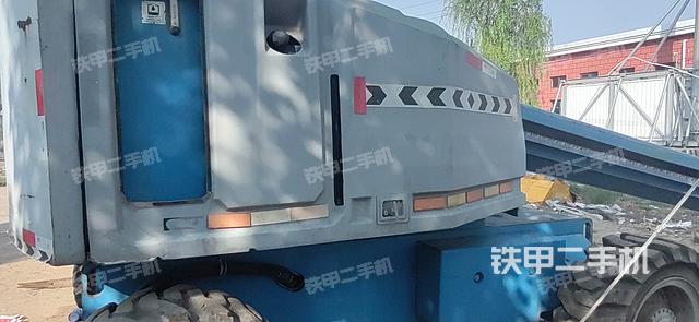 整机左侧（设备外观及核心部件）