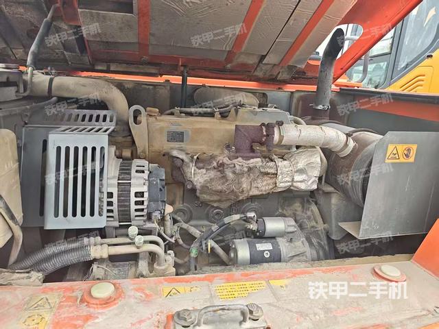 發(fā)動(dòng)機(jī)整體俯視(整機(jī)外觀) 發(fā)動(dòng)機(jī)整體俯視(整機(jī)外觀)