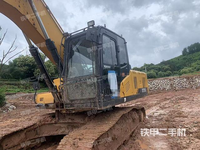 三一重工SY205C挖掘機(jī)