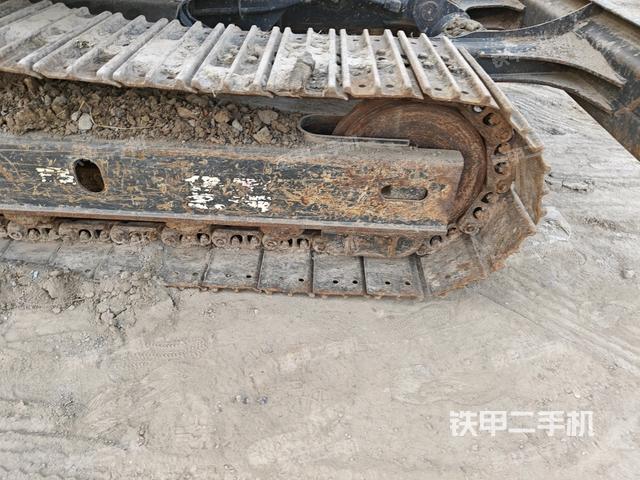 左驅(qū)動(dòng)輪(行走機(jī)構(gòu)) 左驅(qū)動(dòng)輪(行走機(jī)構(gòu))