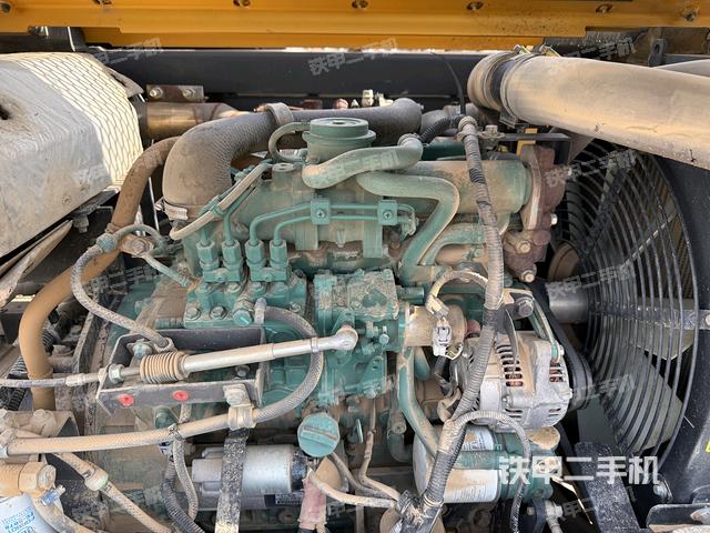 發(fā)動機整體俯視（整機外觀）