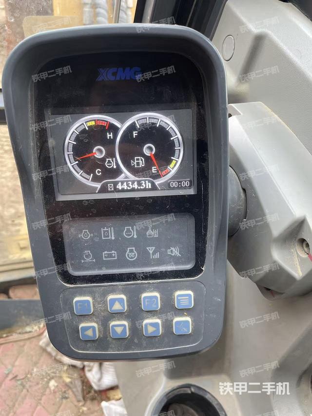 小時(shí)表（駕駛室部分）