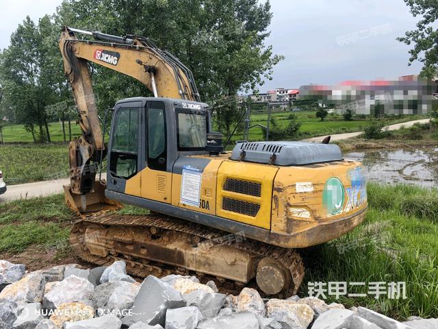 徐工XE215DA挖掘機