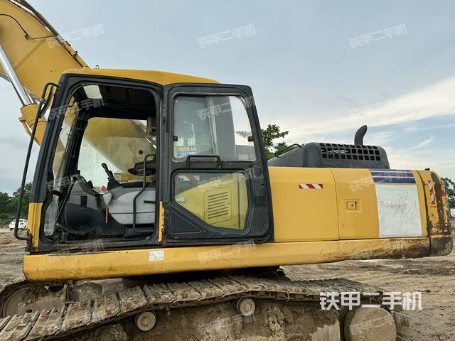 驾驶室左前45度（驾驶室部分）