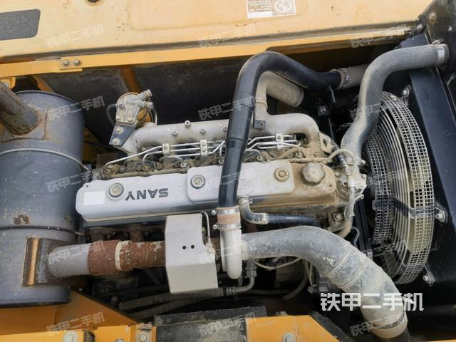 發(fā)動機(jī)整體俯視(整機(jī)外觀) 發(fā)動機(jī)整體俯視(整機(jī)外觀)