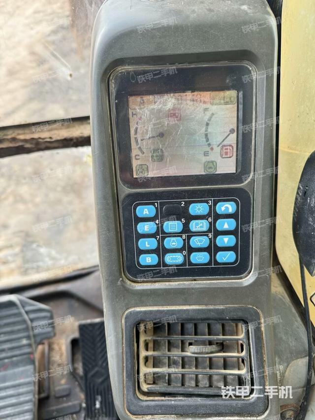 显示屏 （驾驶室部分）