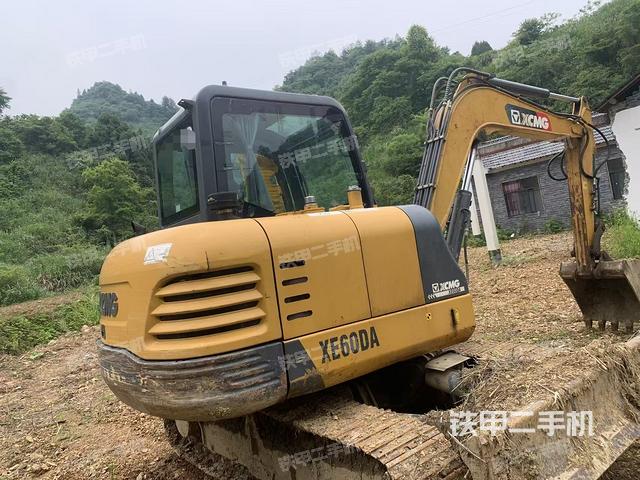 整機右后45°(整機外觀) 整機右后45°(整機外觀)