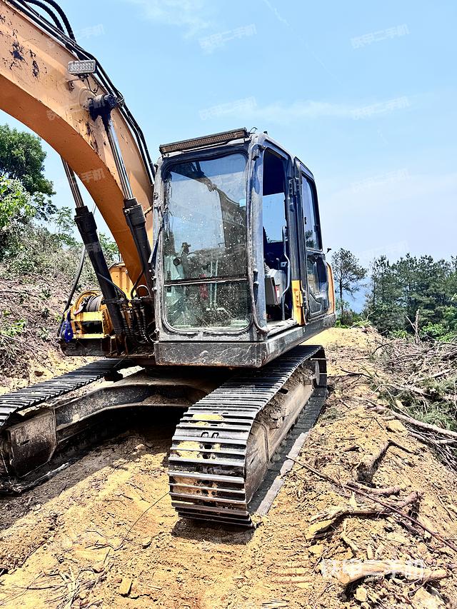 徐工XE135D挖掘機(jī)