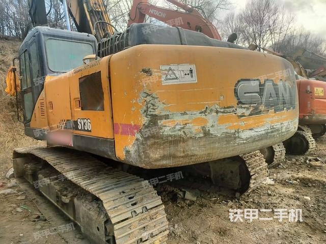 整机右后45°(整机外观) 整机右后45°(整机外观)