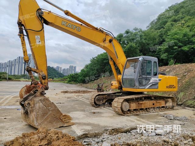 加藤HD820R挖掘機(jī)