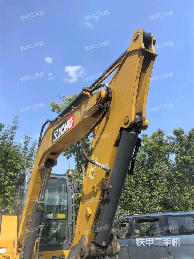 小臂整體右前(工作和回轉(zhuǎn)裝置) 小臂整體右前(工作和回轉(zhuǎn)裝置)