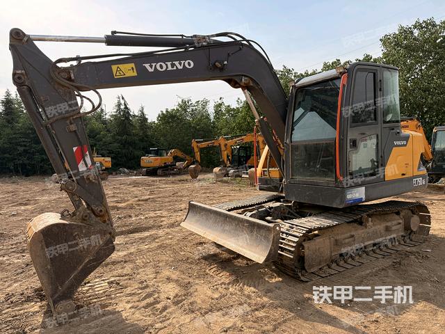 沃爾沃EC75DAG挖掘機