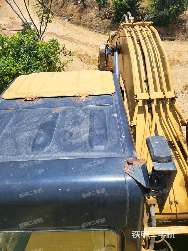 驾驶室整体（整机外观）