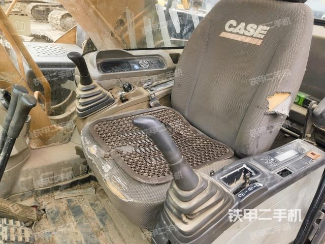 驾驶室整体(整机外观) 驾驶室整体(整机外观)
