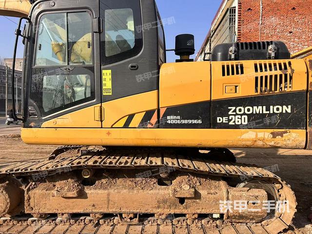 驾驶室顶部（整机外观）