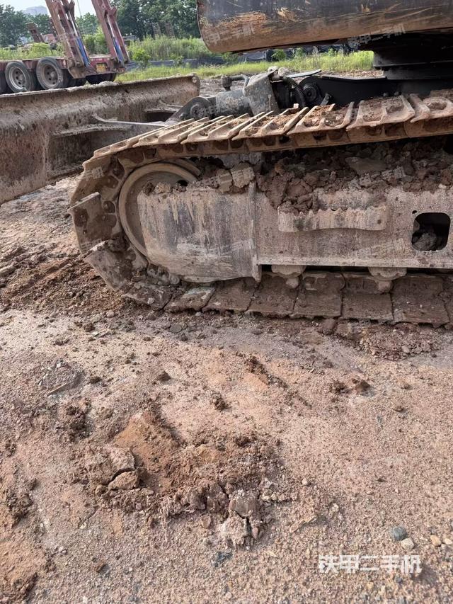 左驱动轮（行走机构）