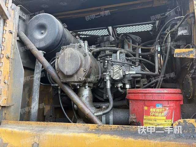 液压泵斜45 左(大件舱室) 液压泵斜45 左(大件舱室)