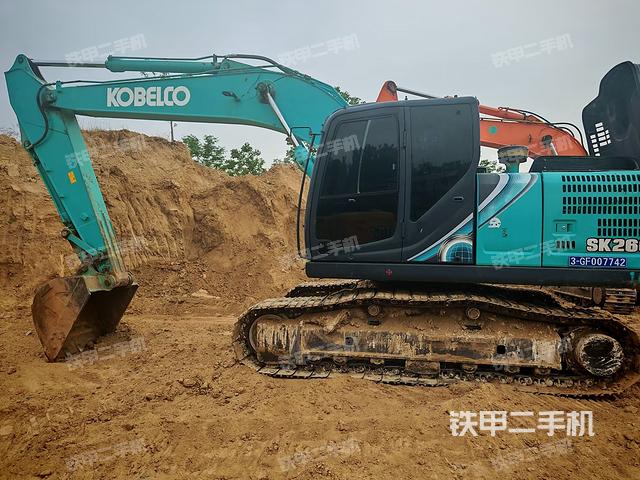 神鋼SK200-10挖掘機(jī)