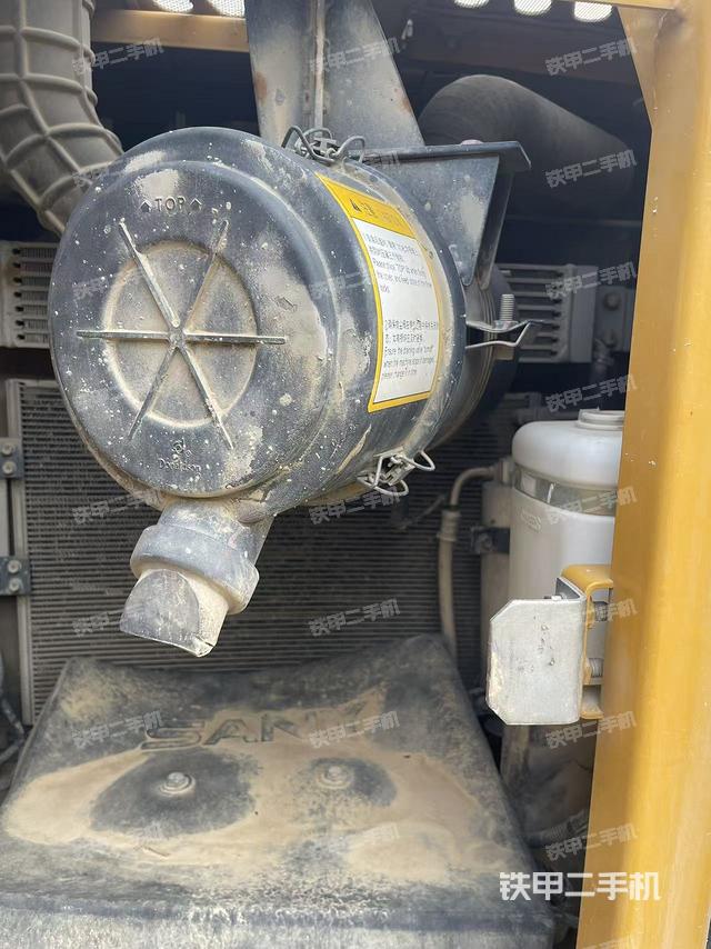 散熱器室(大件艙室) 散熱器室(大件艙室)