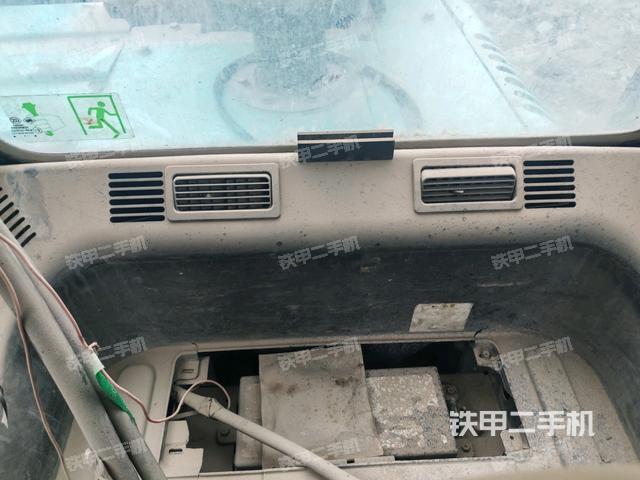 右側(cè)玻璃角標(biāo)(駕駛室部分) 右側(cè)玻璃角標(biāo)(駕駛室部分)