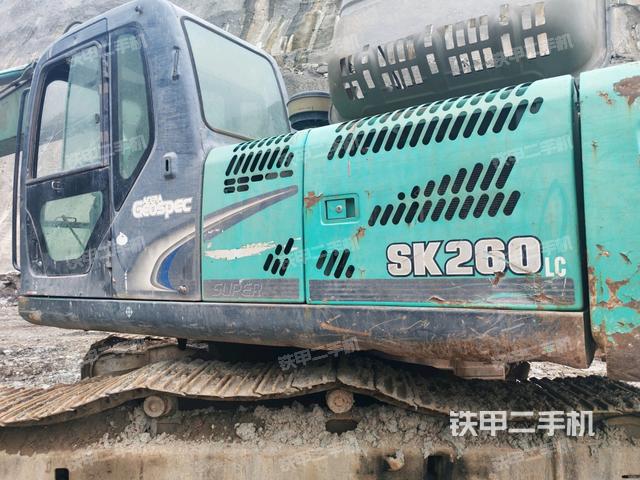 后窗玻璃角標(biāo)(駕駛室部分) 后窗玻璃角標(biāo)(駕駛室部分)