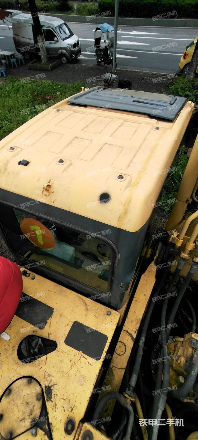 駕駛室頂部俯視(上車部件) 駕駛室頂部俯視(上車部件)