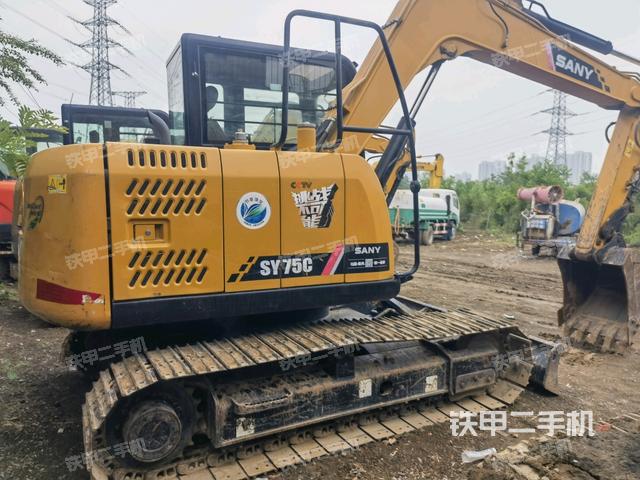 整機右后45°(整機外觀) 整機右后45°(整機外觀)