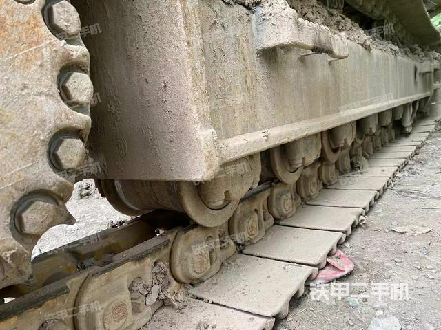 单侧履带整体（整机外观）