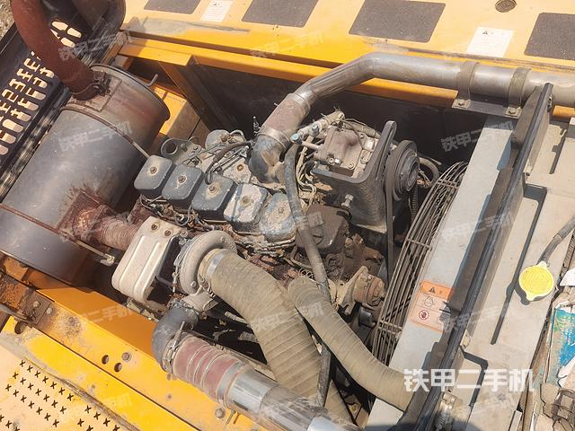 發(fā)動機整體俯視(整機外觀) 發(fā)動機整體俯視(整機外觀)